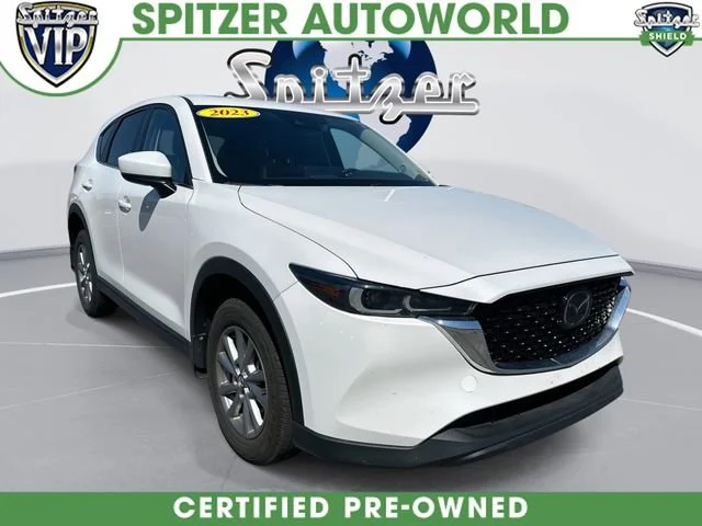 2023 Mazda CX-5 S Preferred package Auto AWD's photo