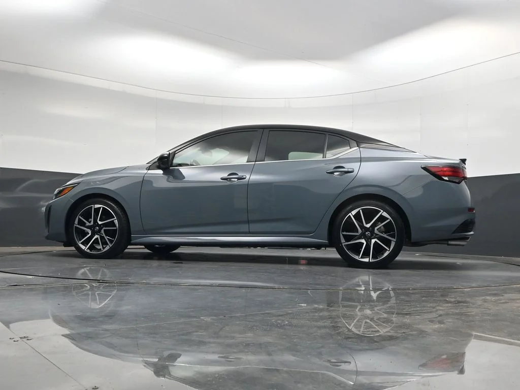 Used 2025 Gray Nissan SR image 48
