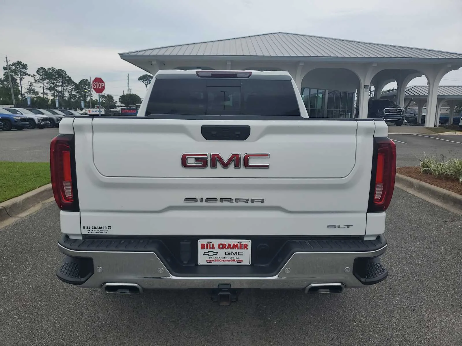 Used 2024 Summit White GMC SLT image 4