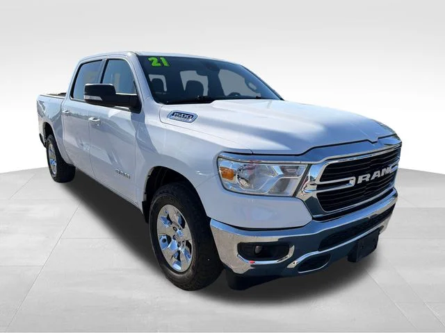 2021 RAM 1500 Big Horn/Lone Star 4x4 Crew Cab 5'7's photo