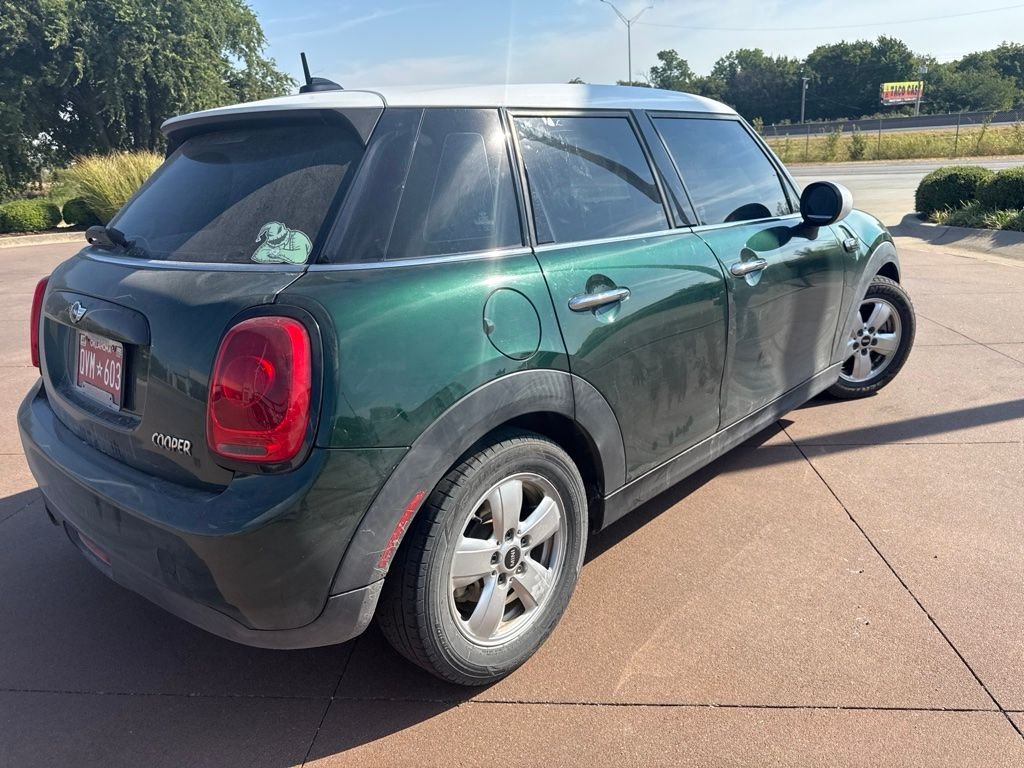 Used 2017 Green MINI  image 4