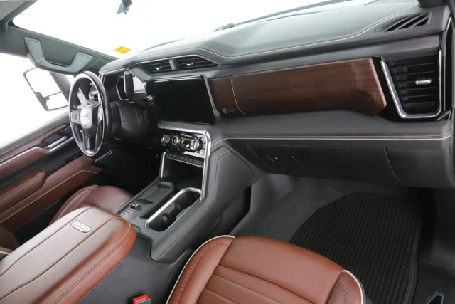Used 2024 Black GMC Denali Ultimate image 33