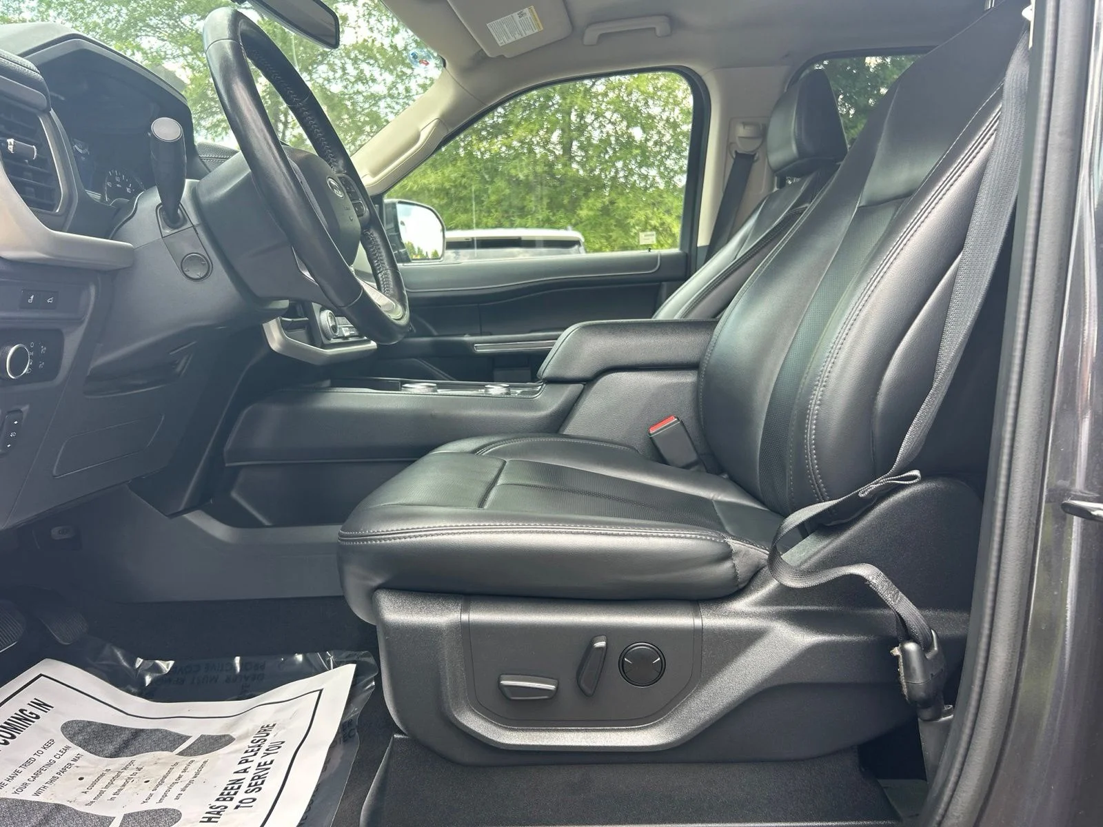 Used 2024 Gray Ford XLT image 9