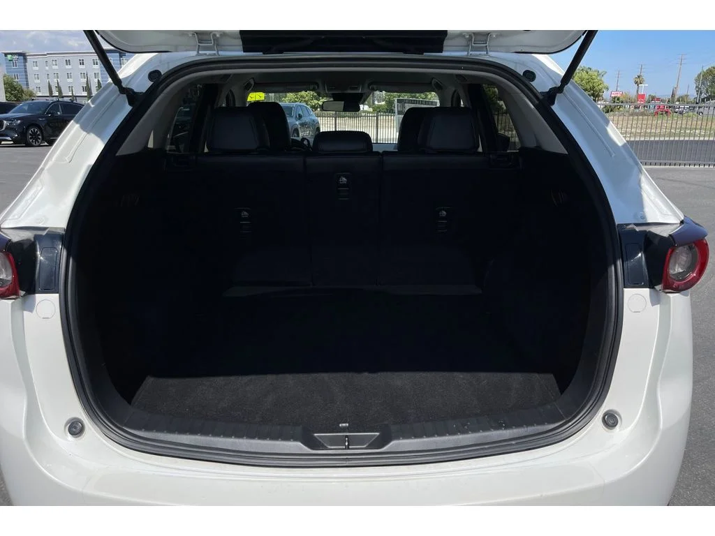 Used 2021 Snowflake White Pearl Mica Mazda Touring image 18