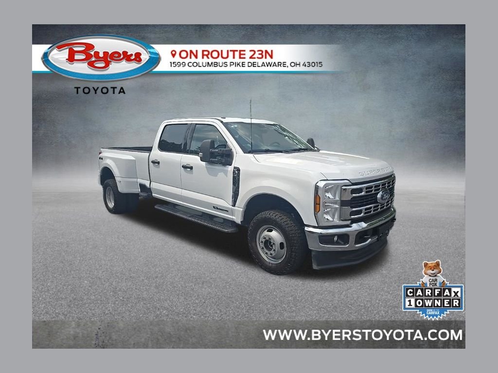 Used 2026 Oxford White Ford XLT image 1