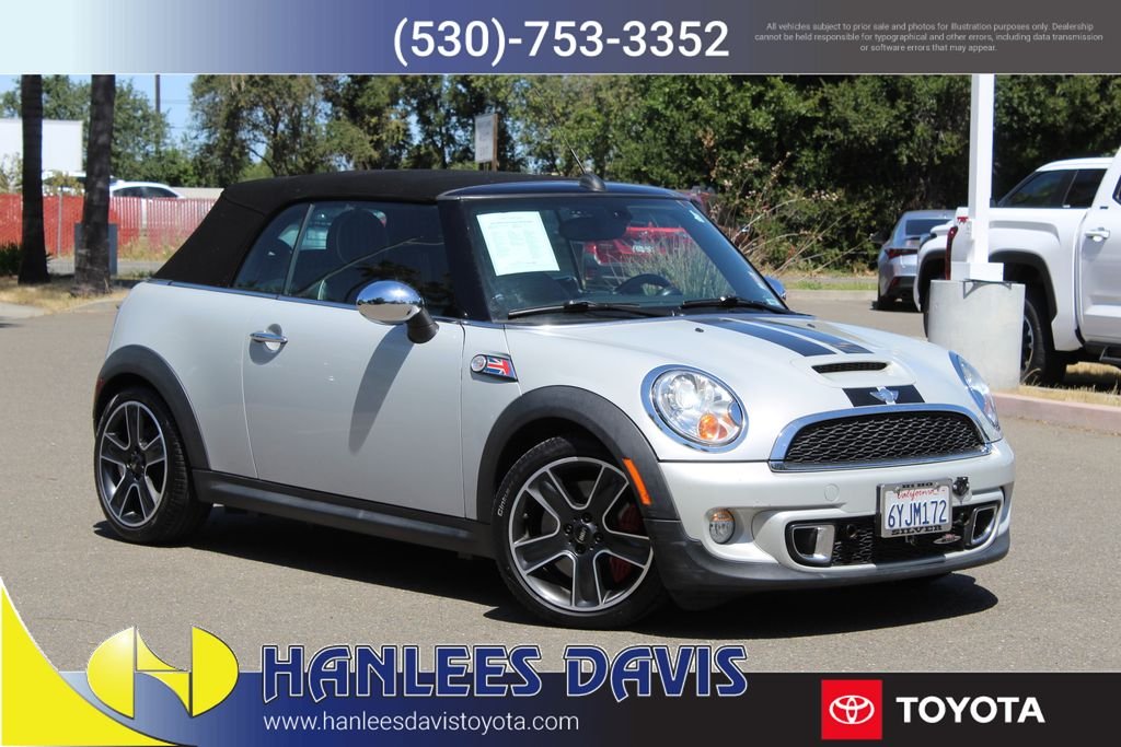 2011 MINI Cooper John Cooper Works's photo