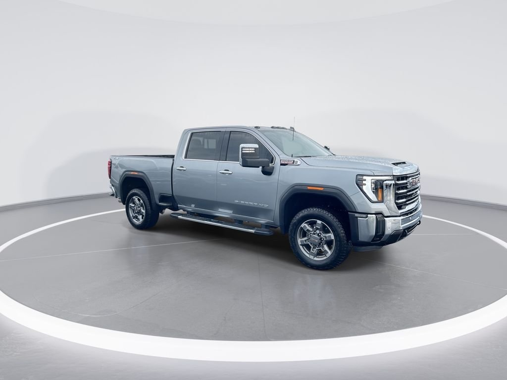 Used 2025 Silver GMC SLT image 2