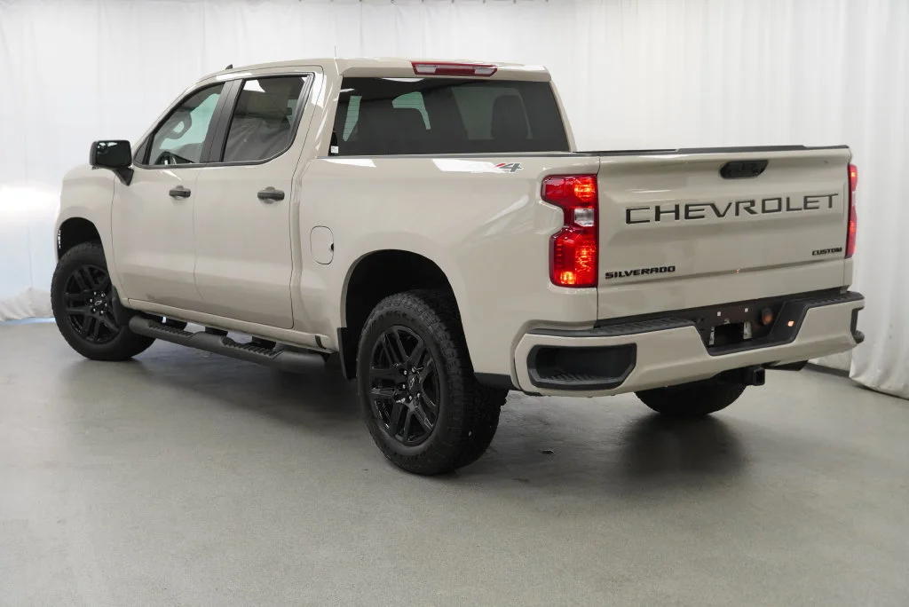 New 2026 White Sands Chevrolet Custom image 17