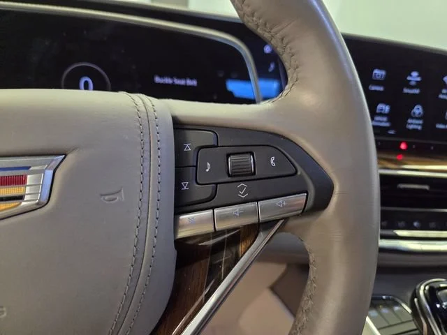 Used 2023 Crystal White Tricoat Cadillac Sport Platinum image 30