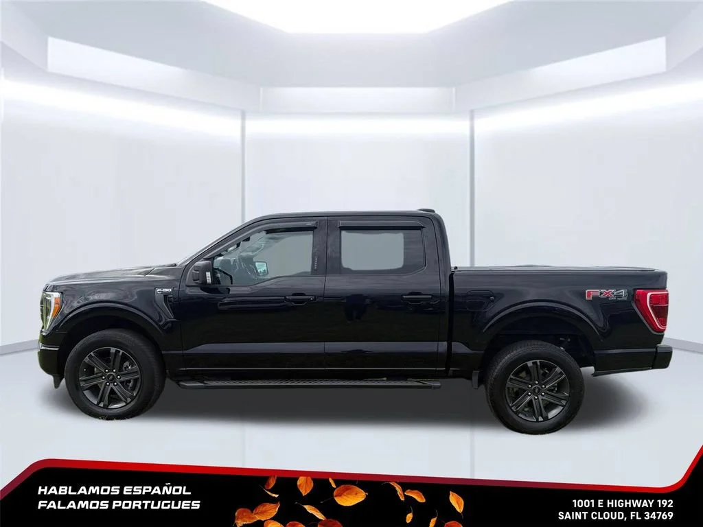 Used 2023 Black Ford XLT image 2