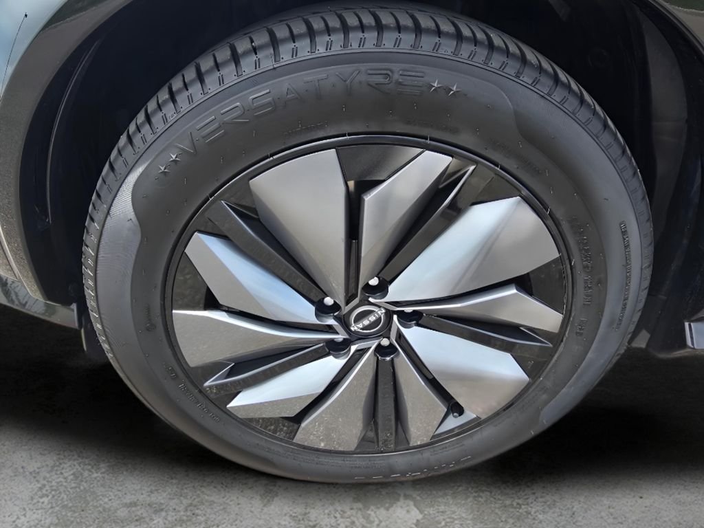 Used 2024 Northern Lights Metallic Nissan EVOLVE+ image 28