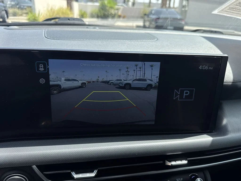 Used 2025 Gray Hyundai SEL image 14