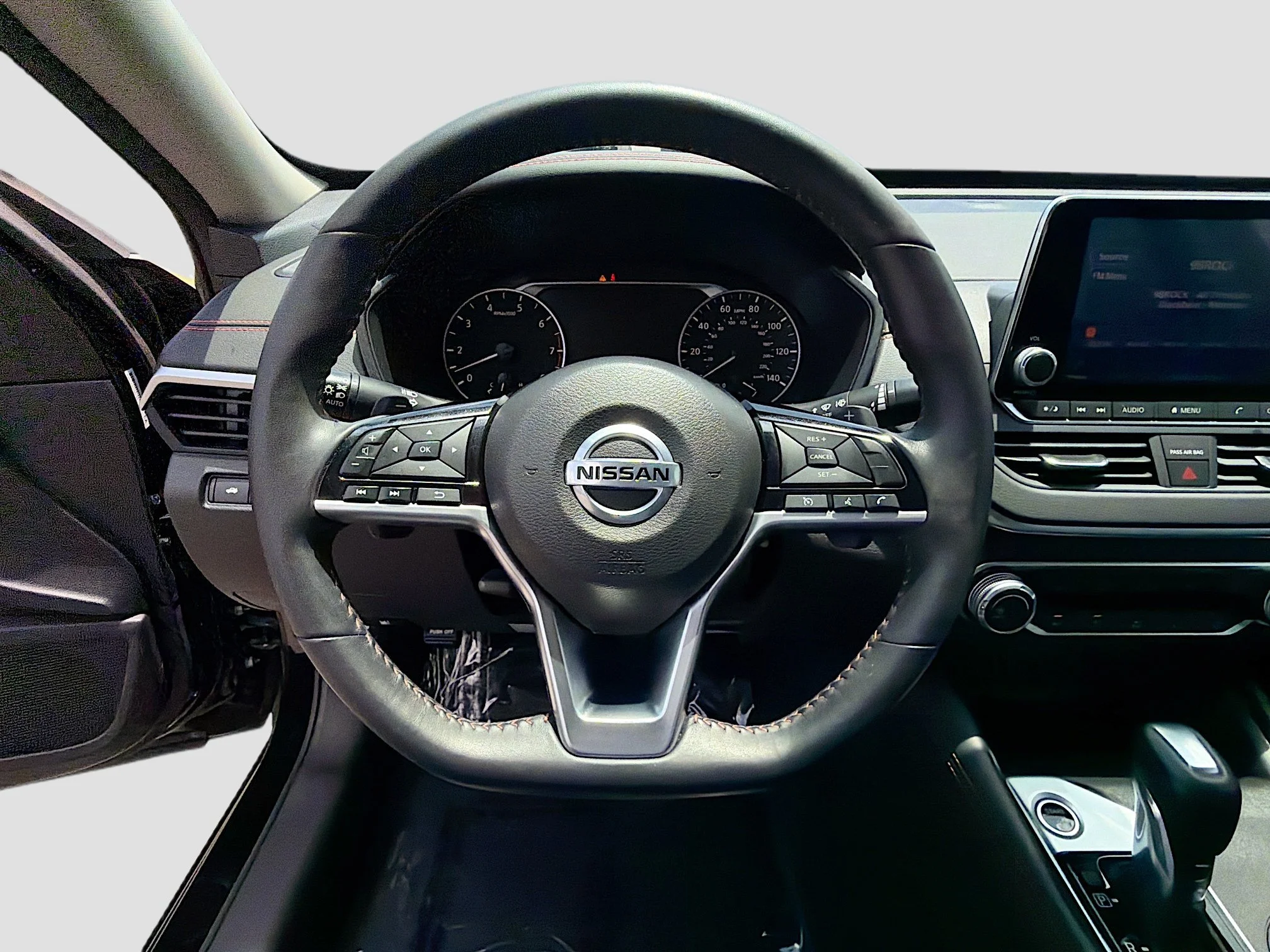 Used 2020 Super Black Nissan 2.5 SR image 37
