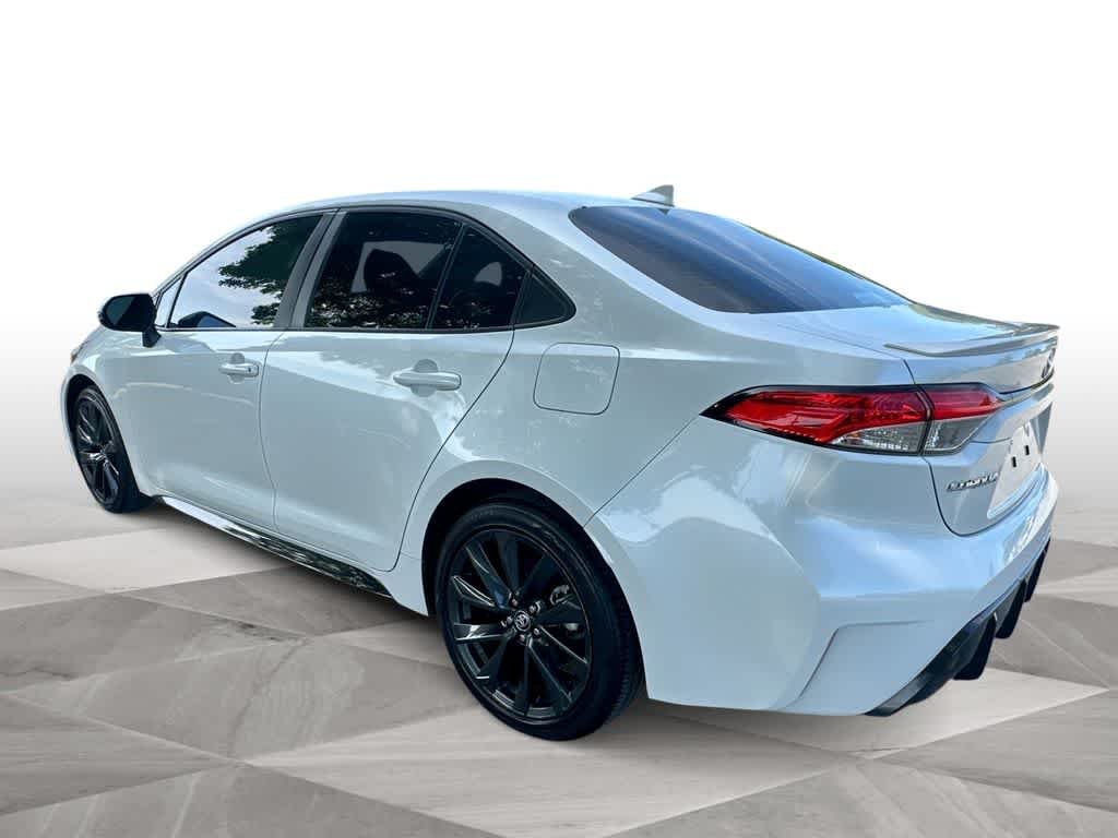 Used 2023 Wind Chill Pearl Toyota SE image 6