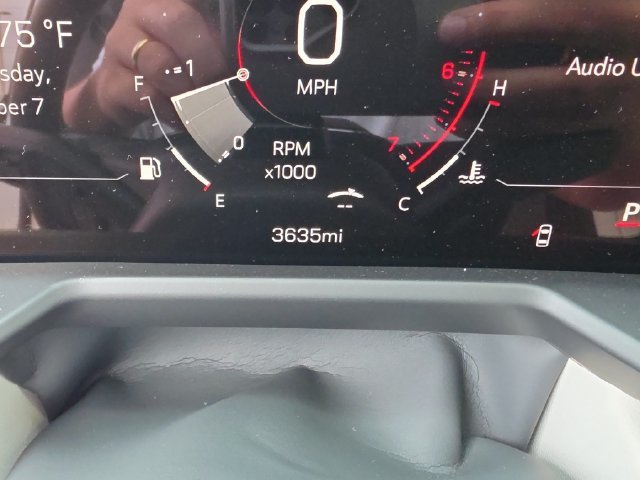 2026 GMC Acadia Denali - Photo 32