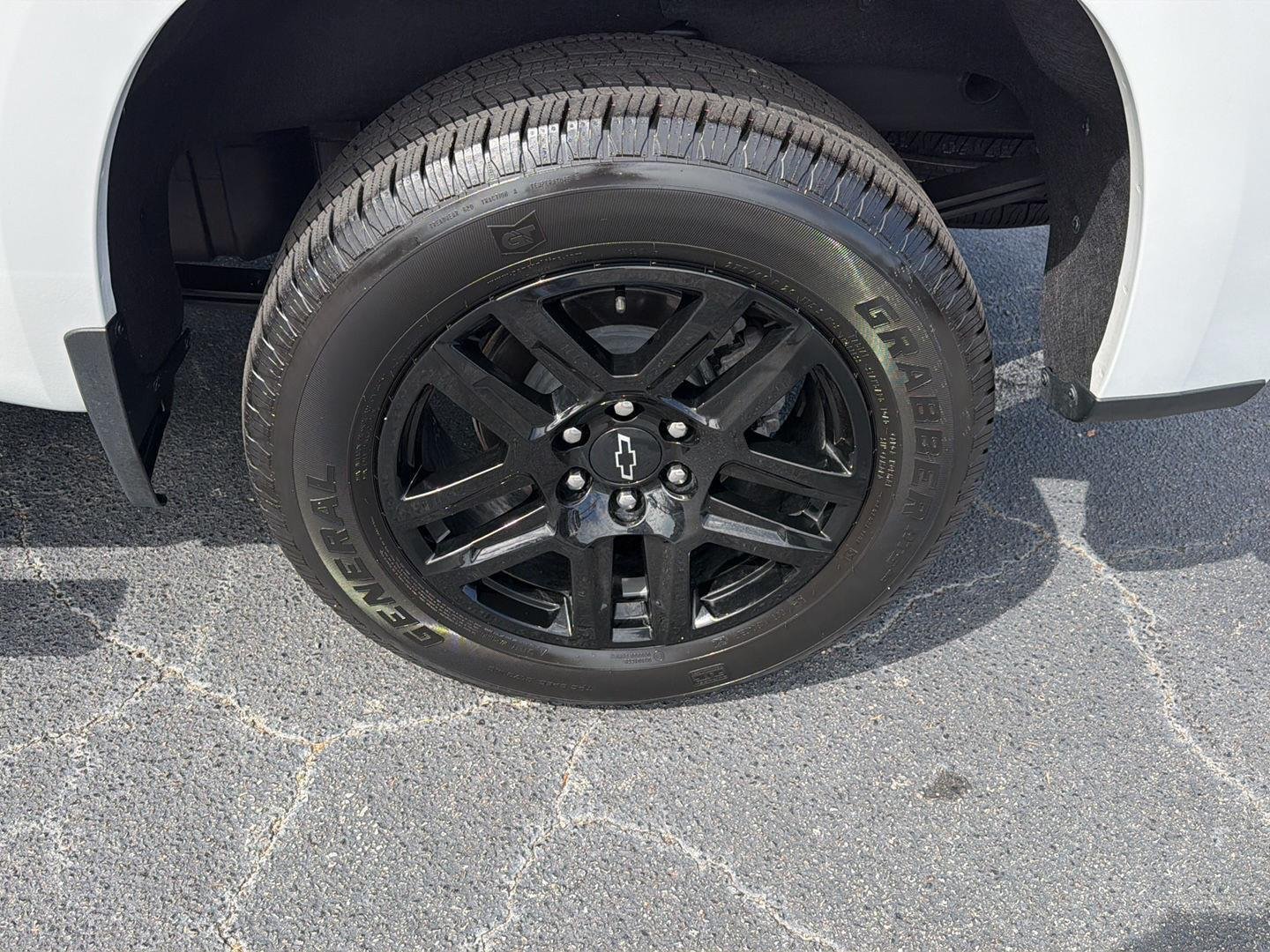 Used 2024 Summit White Chevrolet Custom image 36