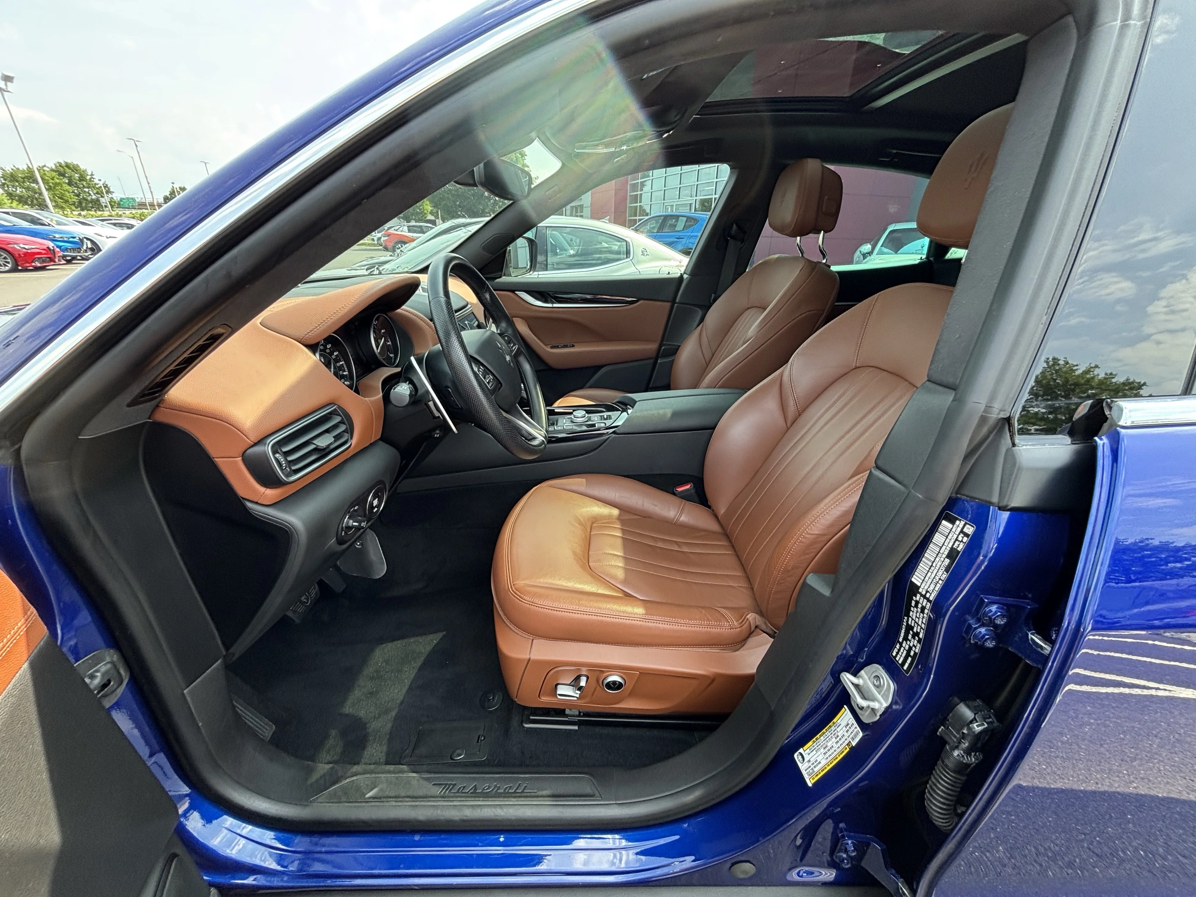 Used 2021 Blu Emozione Metallic Maserati S image 25