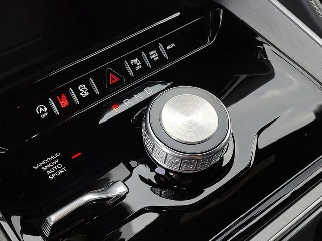 2025 Jeep Wagoneer Series I - Photo 19