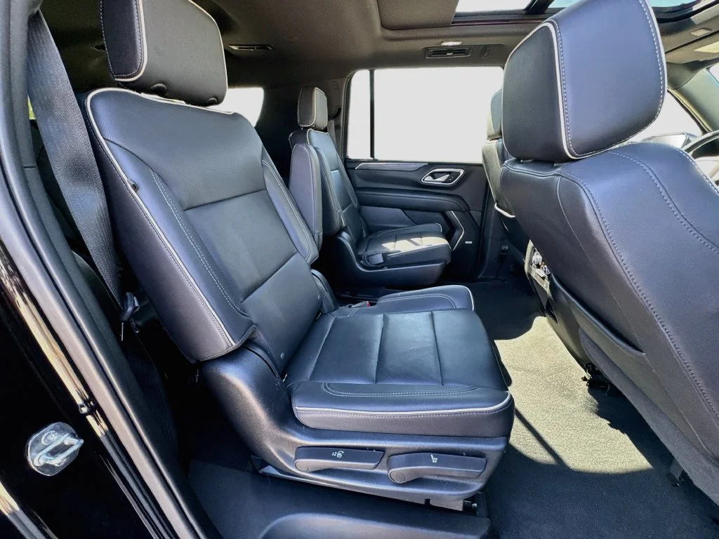 Used 2023 Black GMC SLT image 35