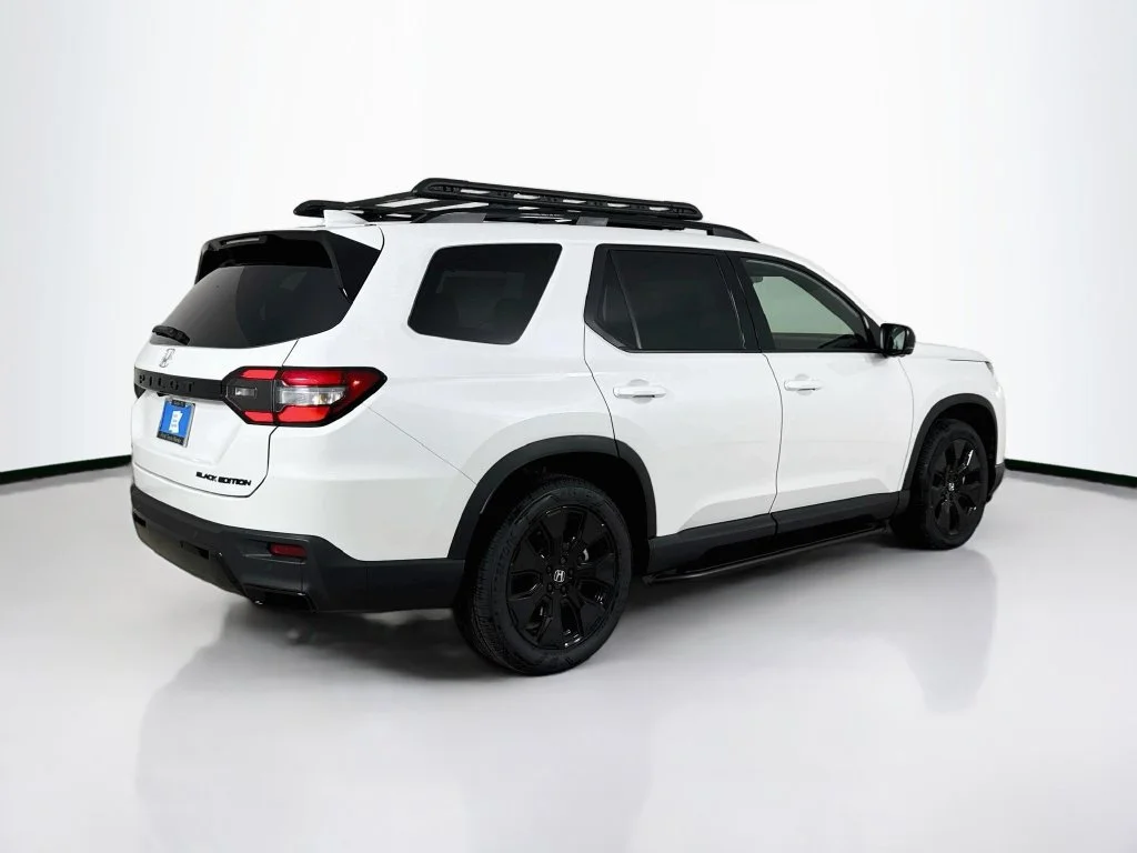 New 2026 Platinum White Pearl Honda Black Edition image 7