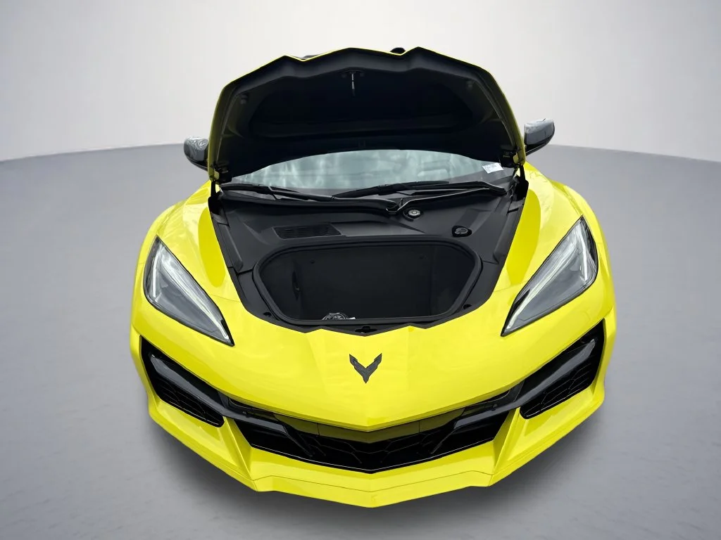 Used 2024 Yellow Chevrolet Z06 image 28