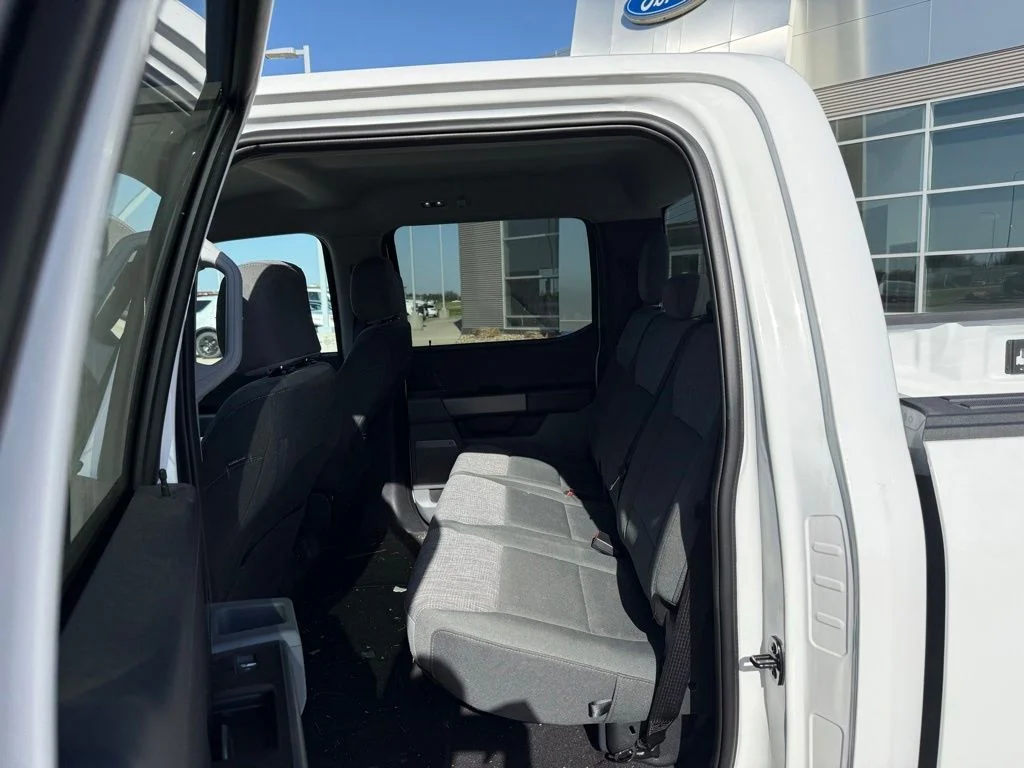 Used 2023 White Ford XLT image 37