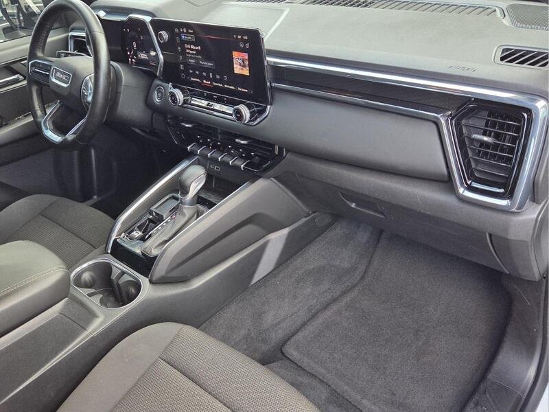 Used 2024 Summit White GMC 2WD CREW CAB ELEVATION image 19