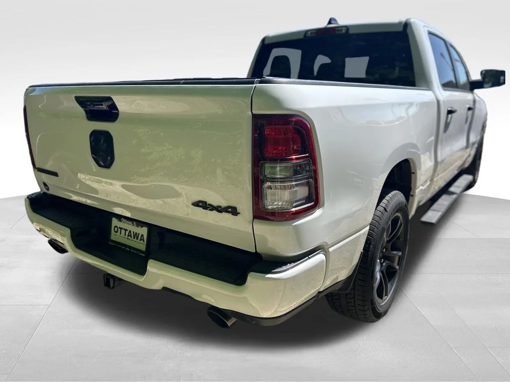 Used 2023 White Ram Big Horn/Lone Star image 7