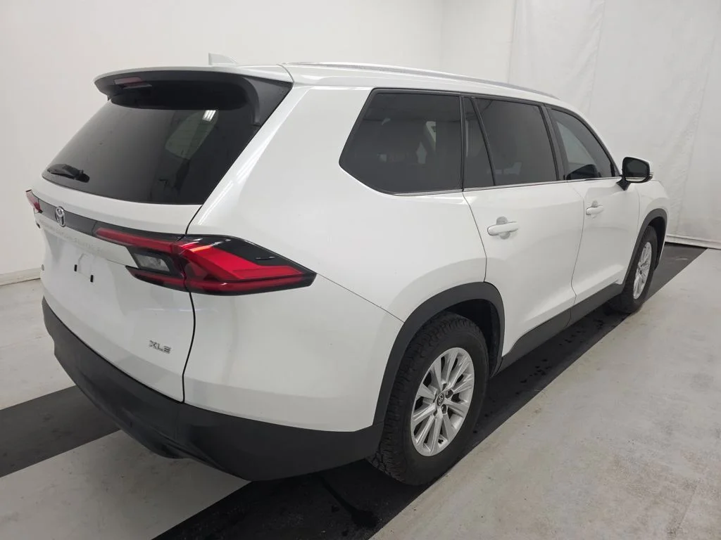 Used 2024 Beige Toyota XLE image 2