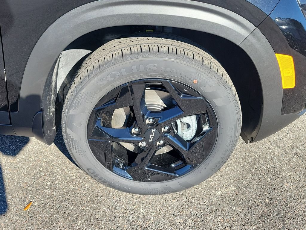 New 2026 Black Kia EX image 41