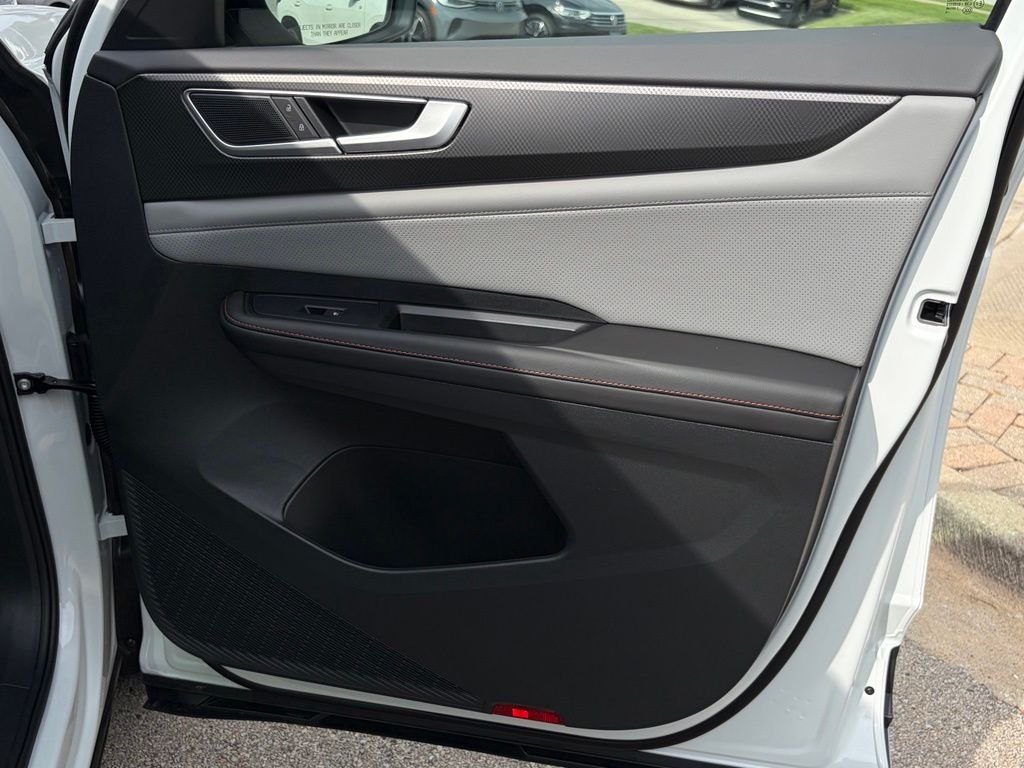 New 2026 Opal White Pearl Volkswagen 2.0T Peak Edition image 21