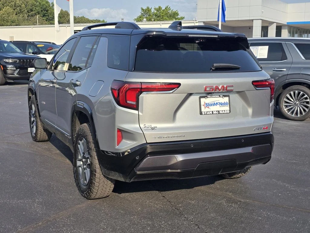 Used 2026 Sterling Metallic GMC AT4 image 5