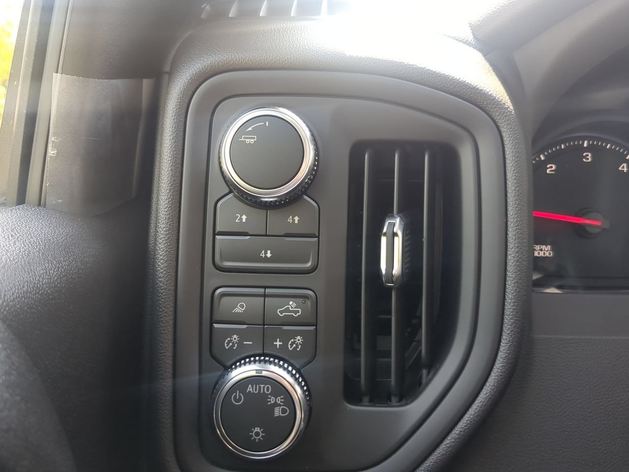 2026 GMC Sierra 2500HD Pro - Photo 17
