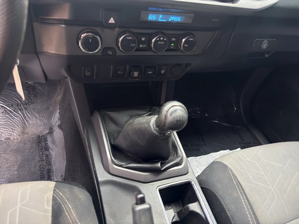 Used 2022 Magnetic Gray Metallic Toyota SR5 image 4