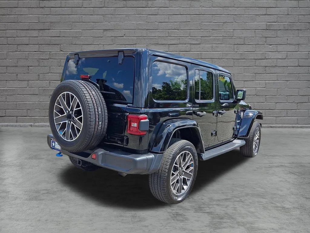 Used 2023 Black Clearcoat Jeep Sahara image 11