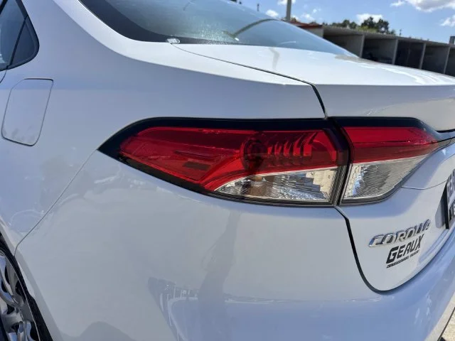 Used 2025 White Toyota LE image 15