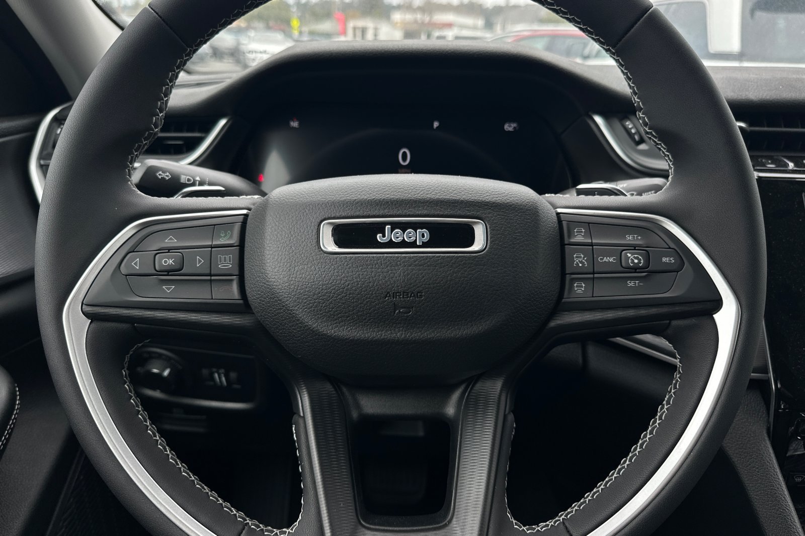 New 2023 Silver Zynith Jeep Laredo X image 22