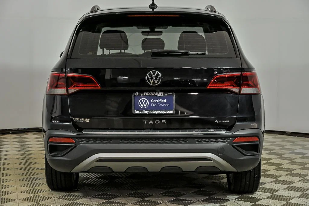 Certified Used 2023 Black Volkswagen 1.5T S image 7