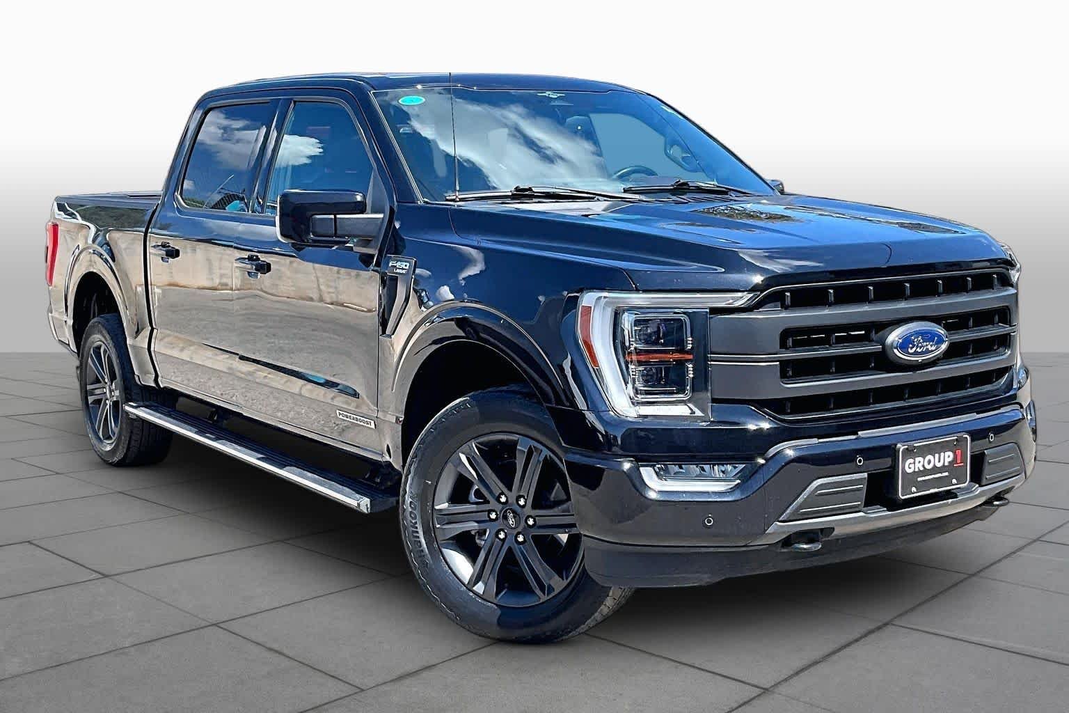 Used 2023 Agate Black Metallic Ford LARIAT image 3