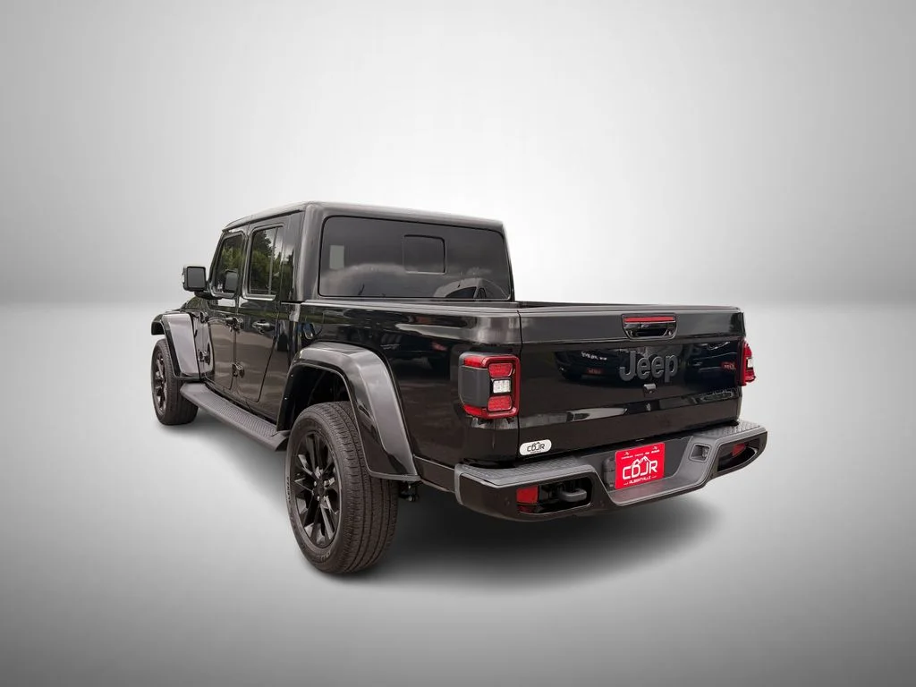 Used 2023 Black Jeep Overland image 3
