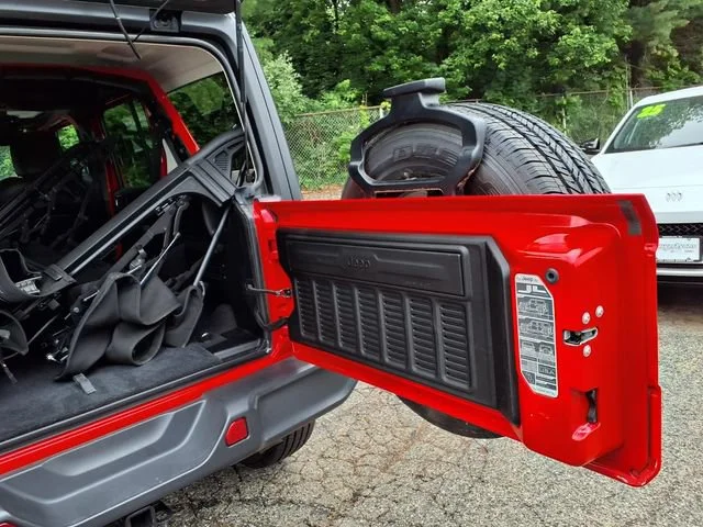 2018 Jeep All-New Wrangler Unlimited Sahara - Photo 14
