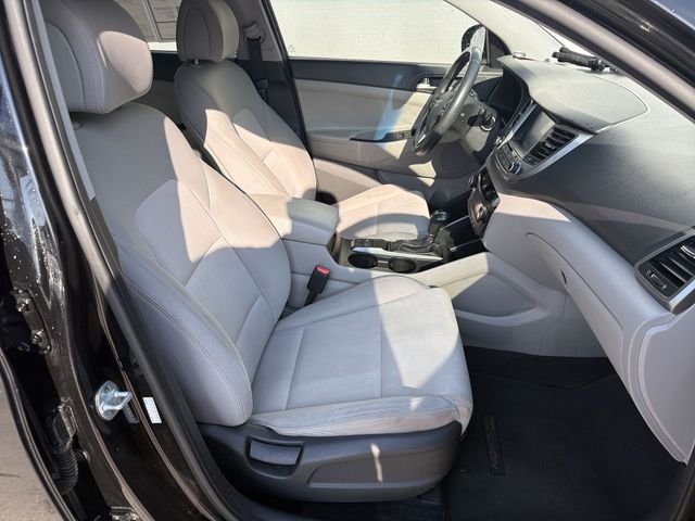 Used 2018 Black Hyundai Value image 26
