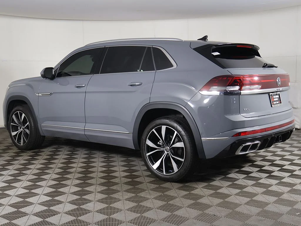Used 2024 Gray Volkswagen 2.0T SEL Premium R-Line image 11