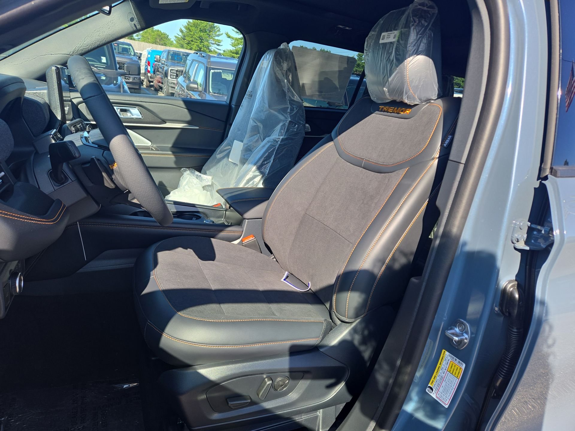 New 2026 Vapor Blue Metallic Ford Tremor® image 6