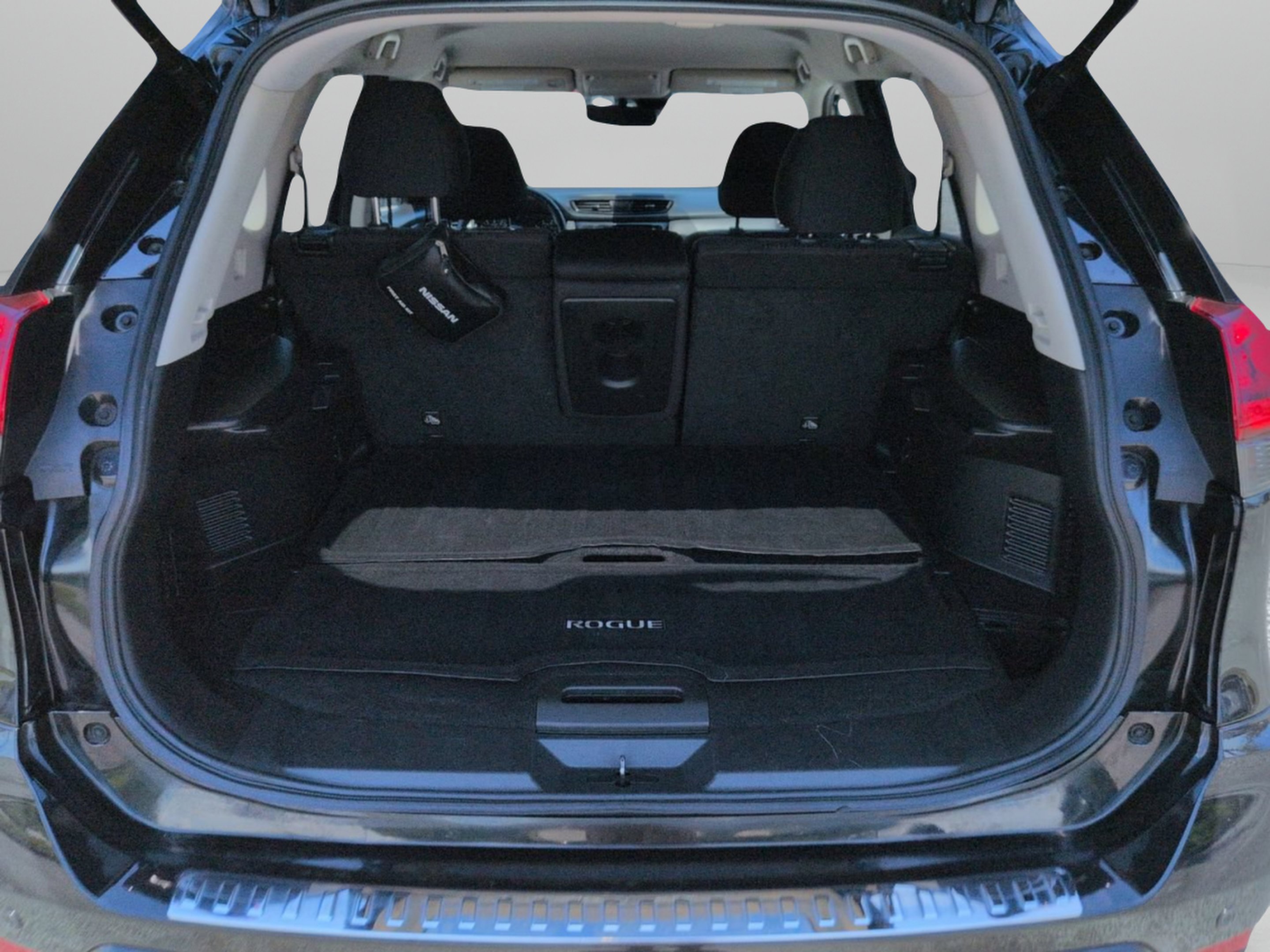 Used 2020 Magnetic Black Pearl Nissan SV image 17