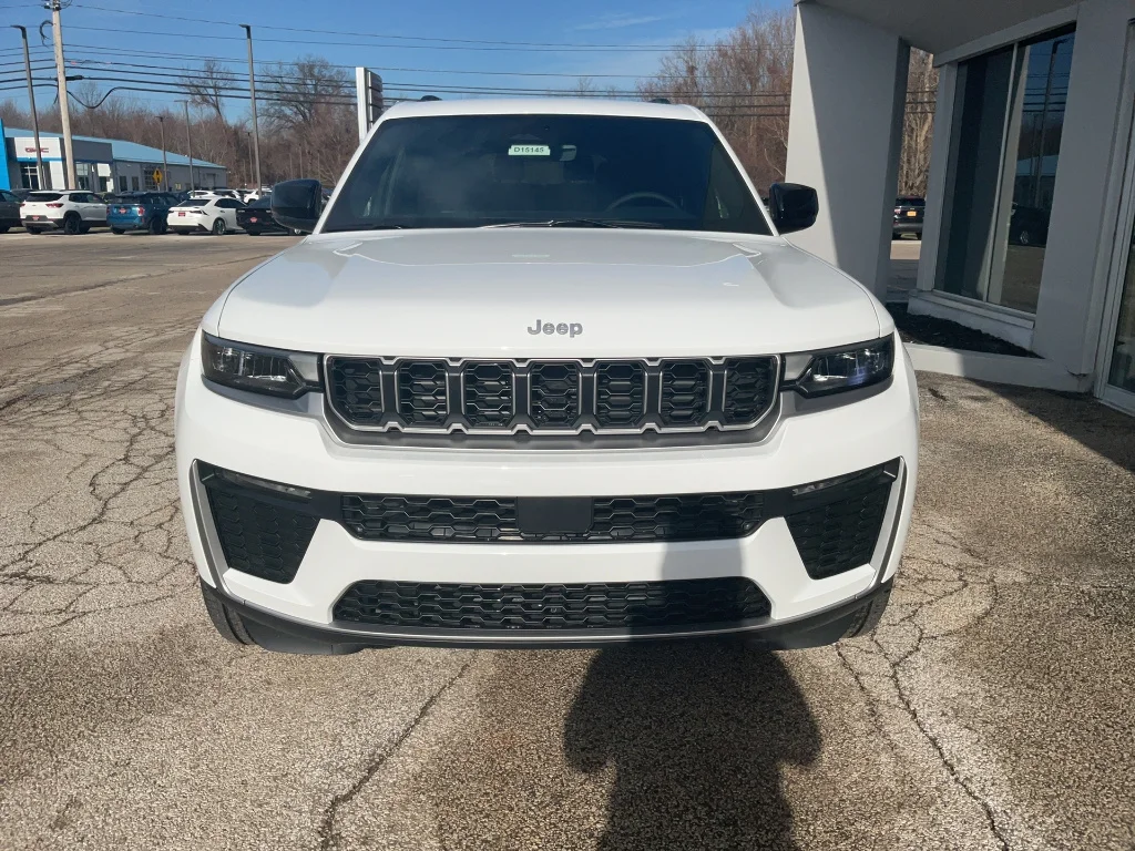 New 2026 Bright White Clearcoat Jeep Limited 4x4 image 2