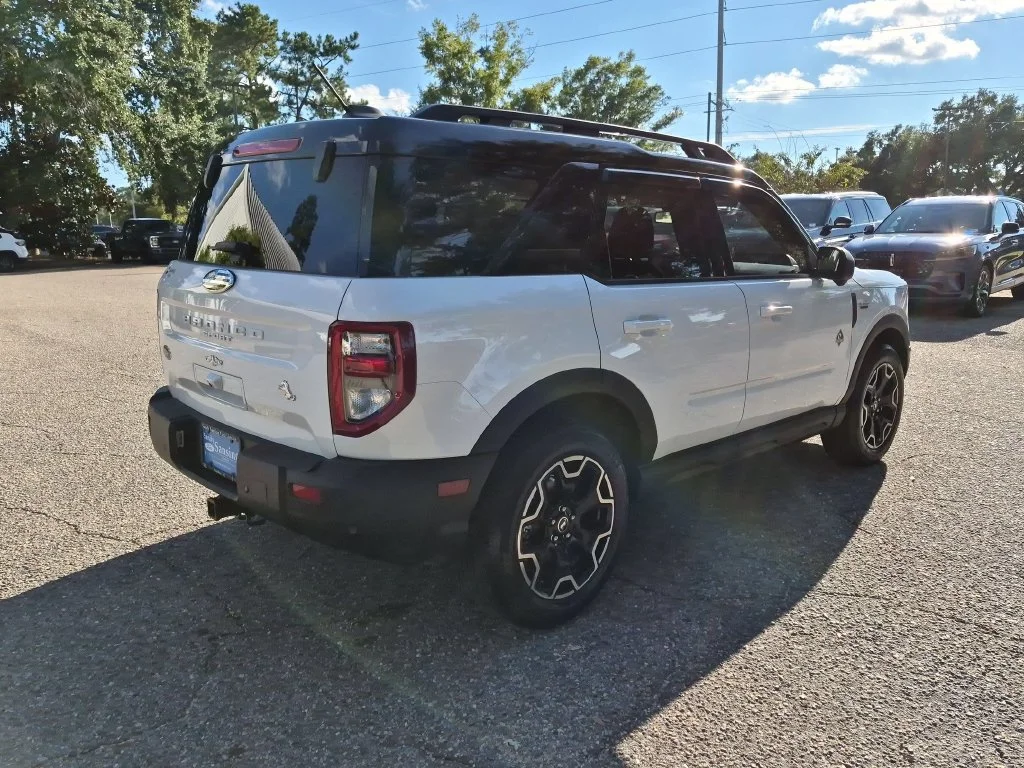 Used 2025 White Ford Outer Banks image 5