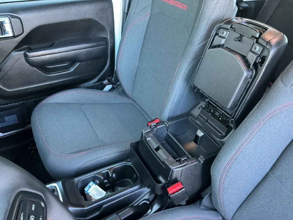 Used 2024 White Jeep Rubicon image 33