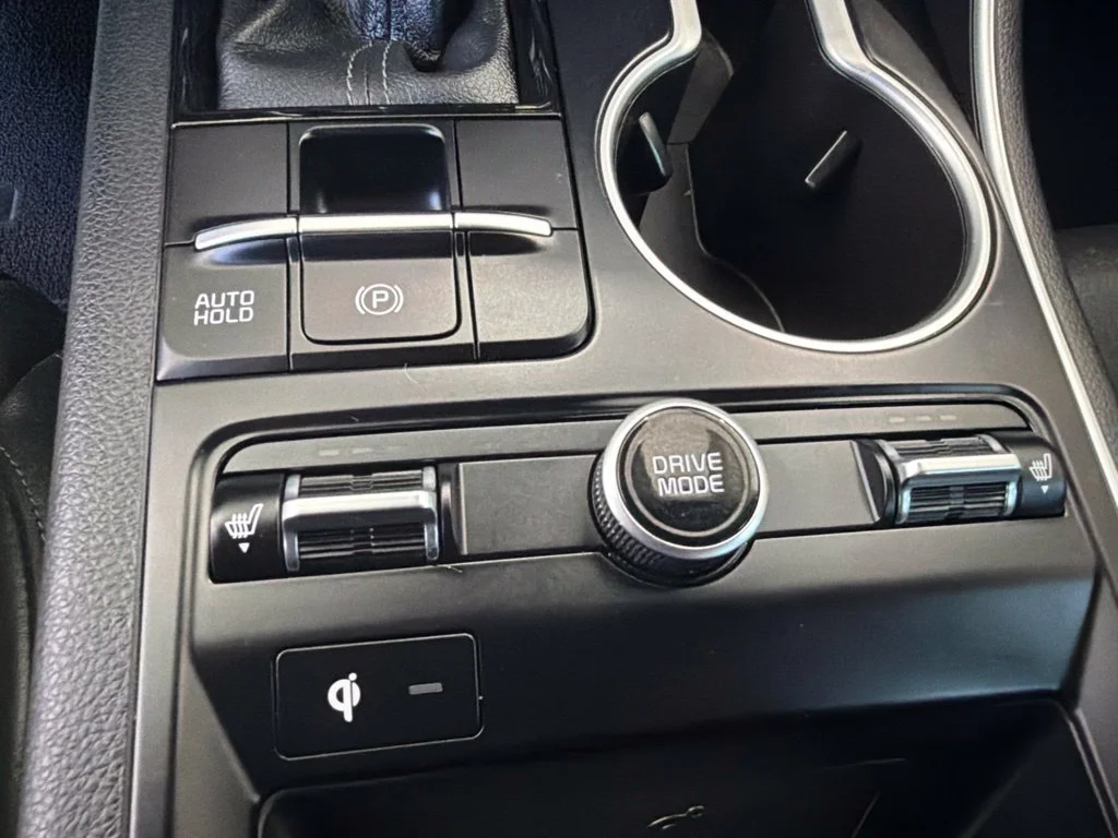 Used 2022 Glacial White Pearl Kia GT-Line image 15