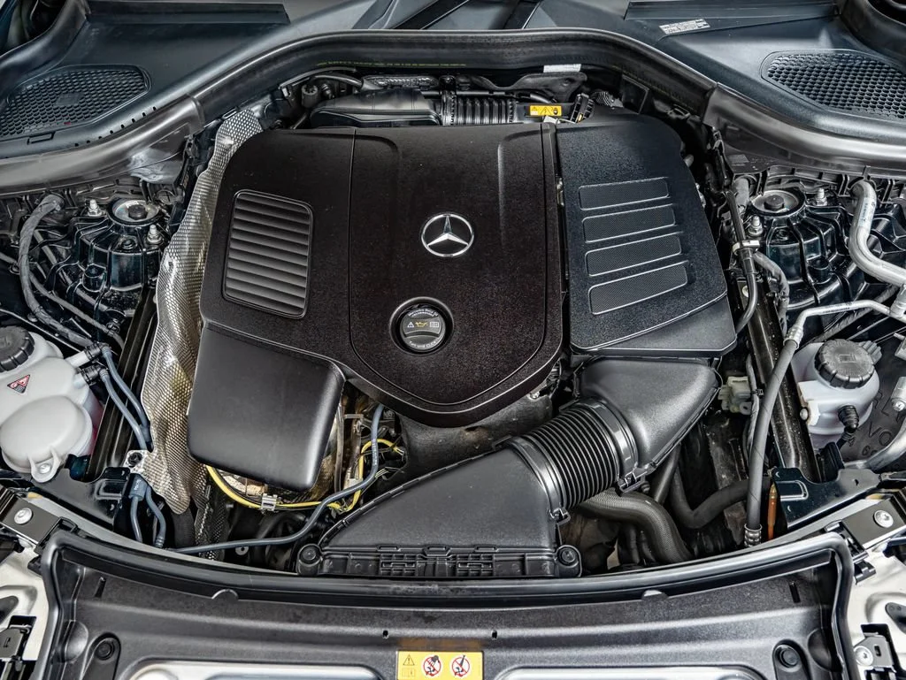 Certified Used 2026 Black Mercedes-Benz GLC 300 image 39